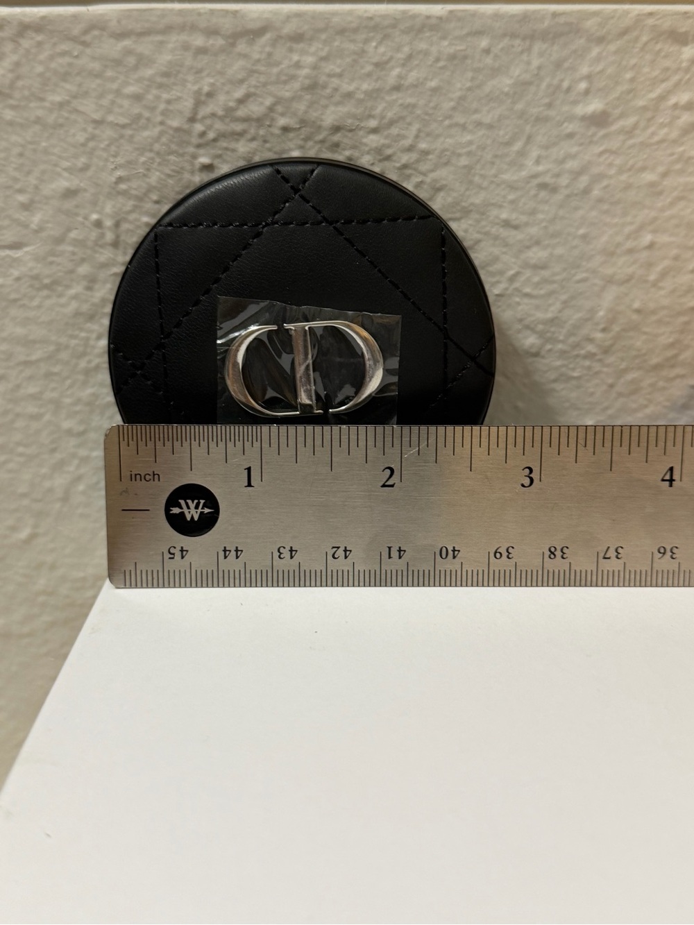 Dior Black Quilted Leather Round Compact Mirror with CD Charm - Picture 4 of 10